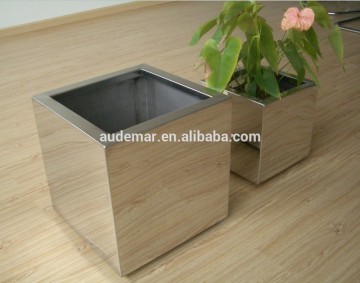 Audemar Stainless Steel 304 1.2MM Thick Decorative Wall Mounted Flower Pot With Mirror Finishing For Home Garden