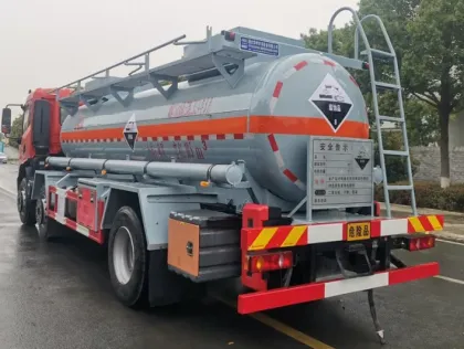 Dongfeng 6*2 Special Goods Sulfuric Acid Tank Truck