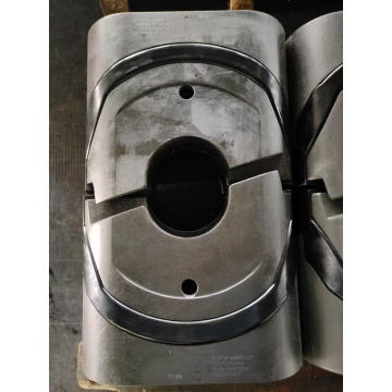 13 5/8&#39;&#39;10K, 51/2 &#39;&#39;