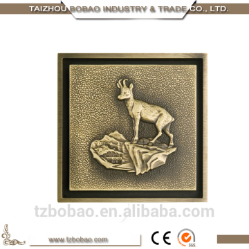2015 Special Design Antique Brass Floor Drain Golden Bronze Bath Drain Cover Deer Dolphin Bird Flower Boat Type