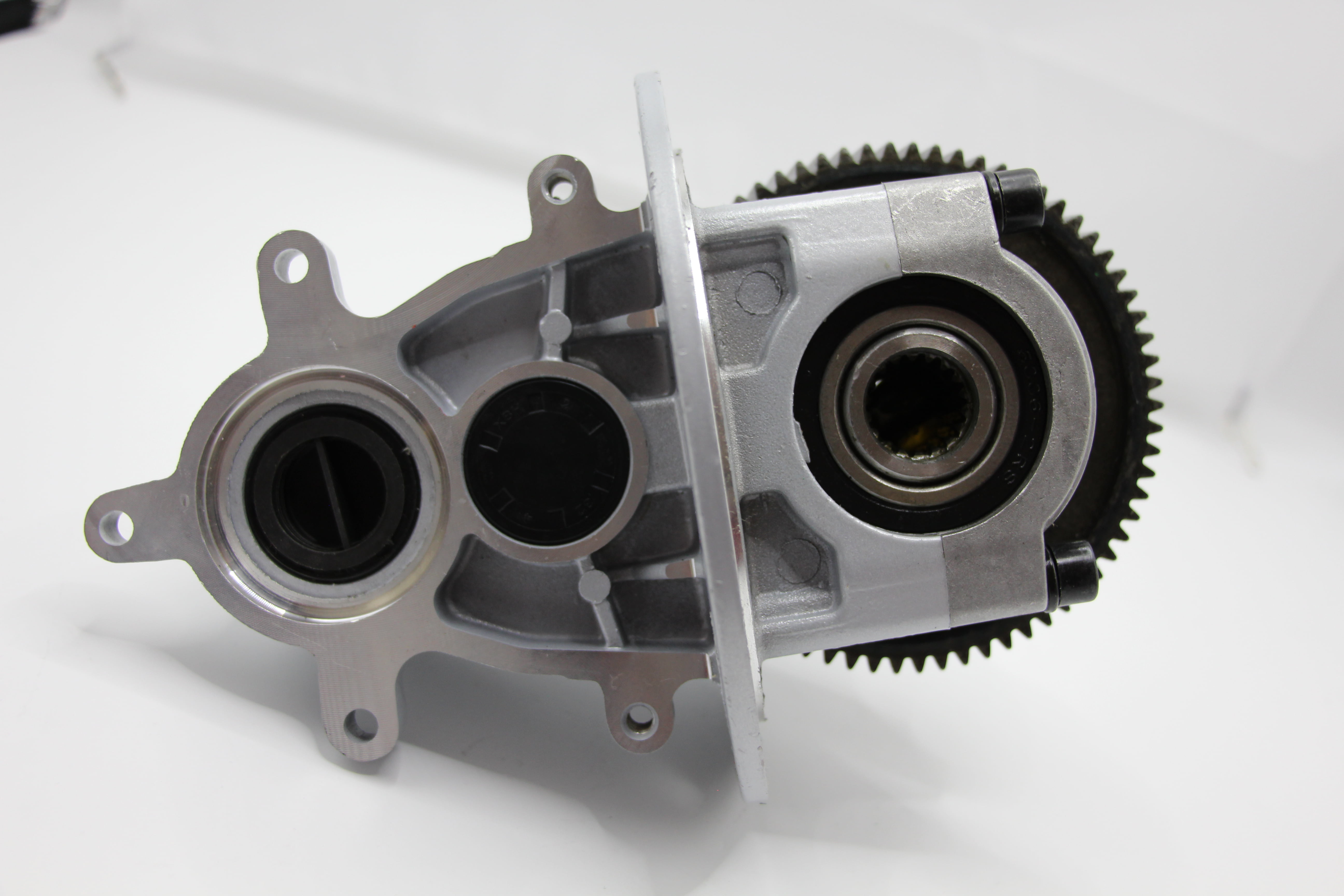 Silver differential case