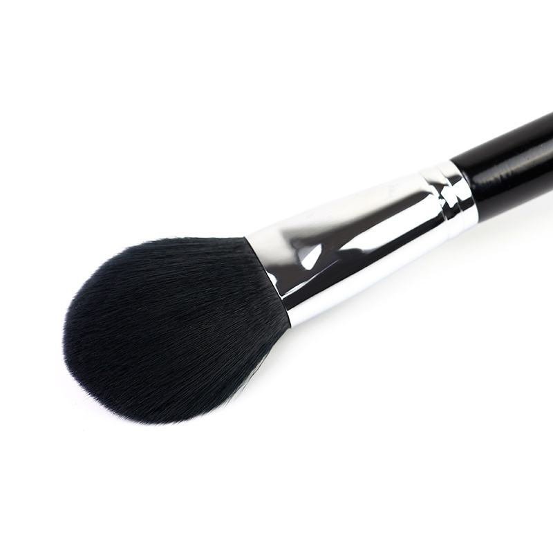 real technique makeup brush