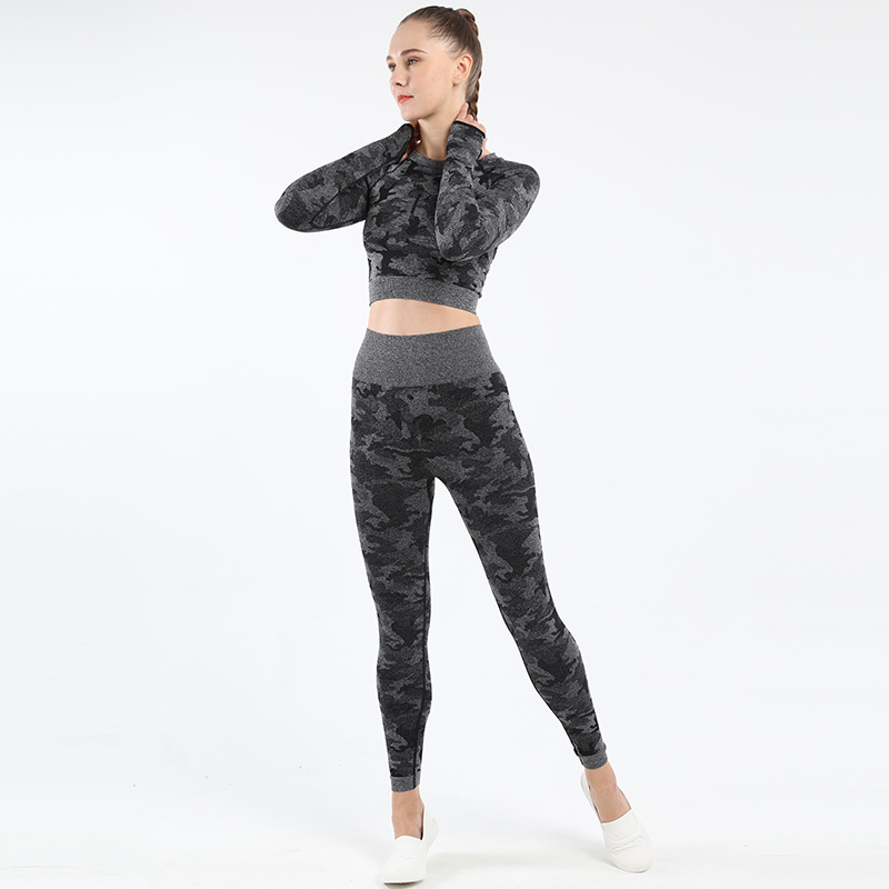 fitness outfits camo