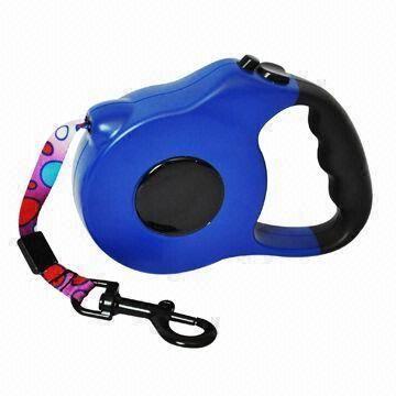 Extending Dog Lead, Retractable Dog Leash, Available in Black, Red and Blue Colors