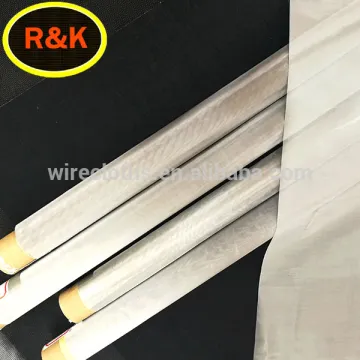 opening woven wire mesh
