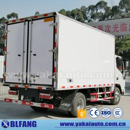 Refrigerated truck body for fresh food and flower