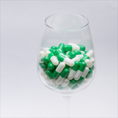 Green white hard empty capsules for supplement