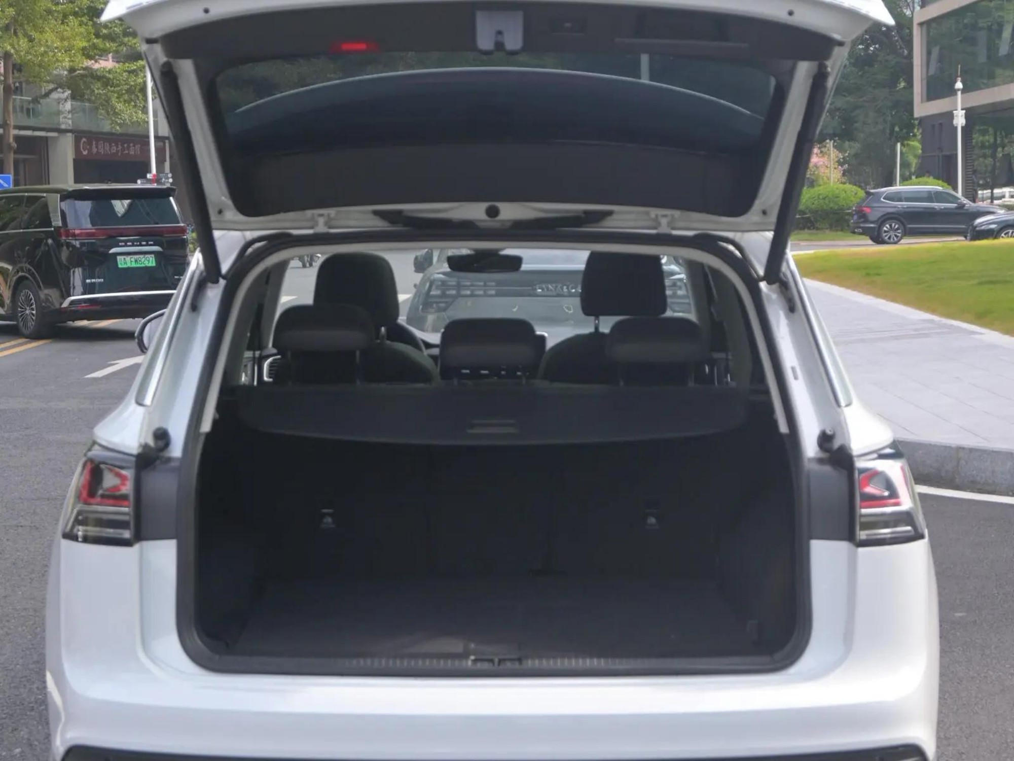 Volkswagen 2023 280TSI Luxury Plus