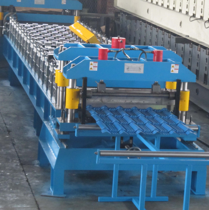 Metal roof tile making machinery f