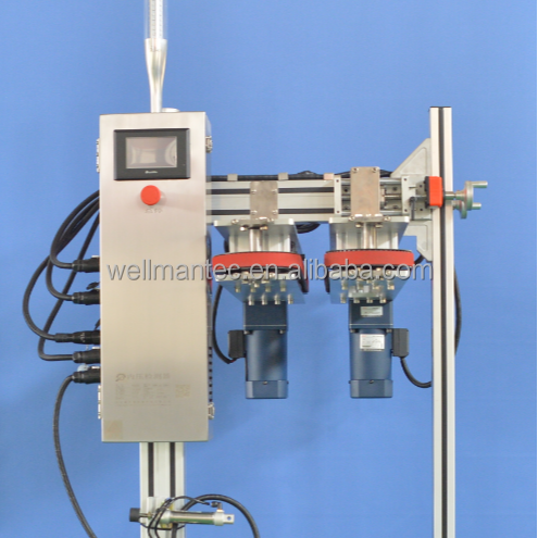 Internal pressure check machine for PET cans