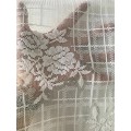 Positionieren Sie Flower Lace Fabric