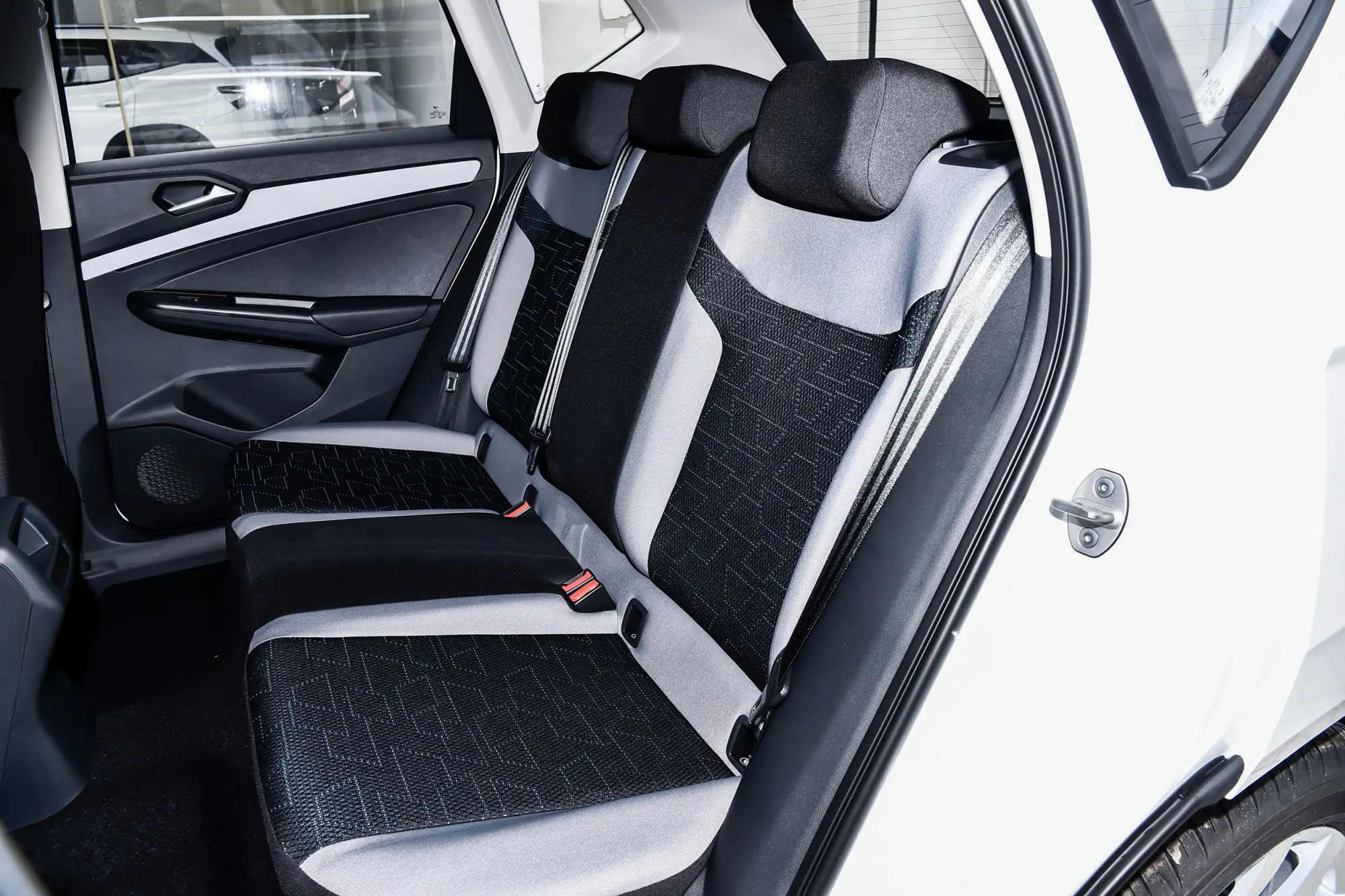 VS5 280TSI Manual Pioneer Edition