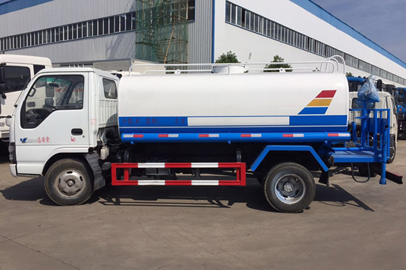 ISUZU 5cbm Drink Water Distribution Water Tanker Truck