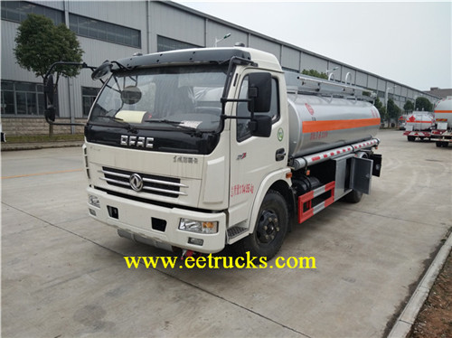 DongFeng 2000 gallon diesel mai tank