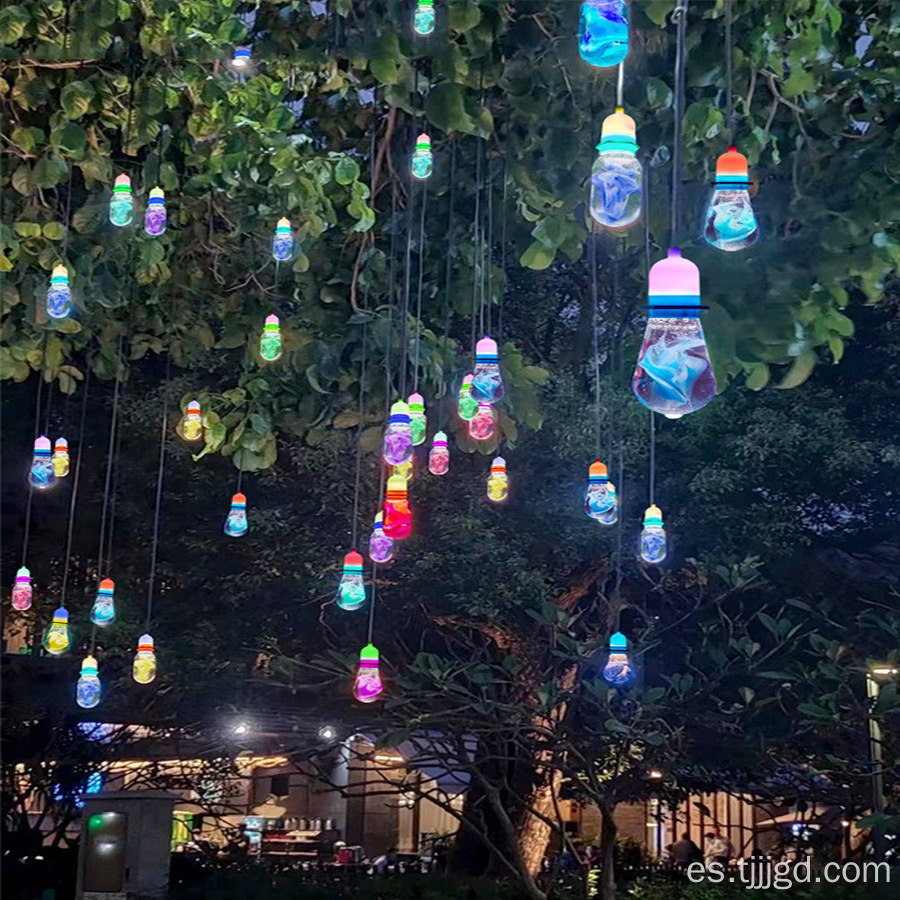 Lámpara de árbol colgante colorida