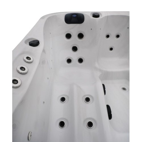 Simple modern Jacuzzi hot tub for 6 person