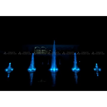 น้ำพุแบบโต้ตอบสนุกกลางแจ้ง