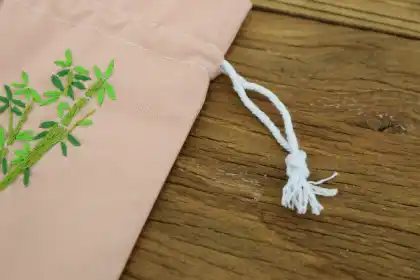 Traditional Chinese Orchid and Bamboo Coin Bag: Aesthetic and Functional Accessories