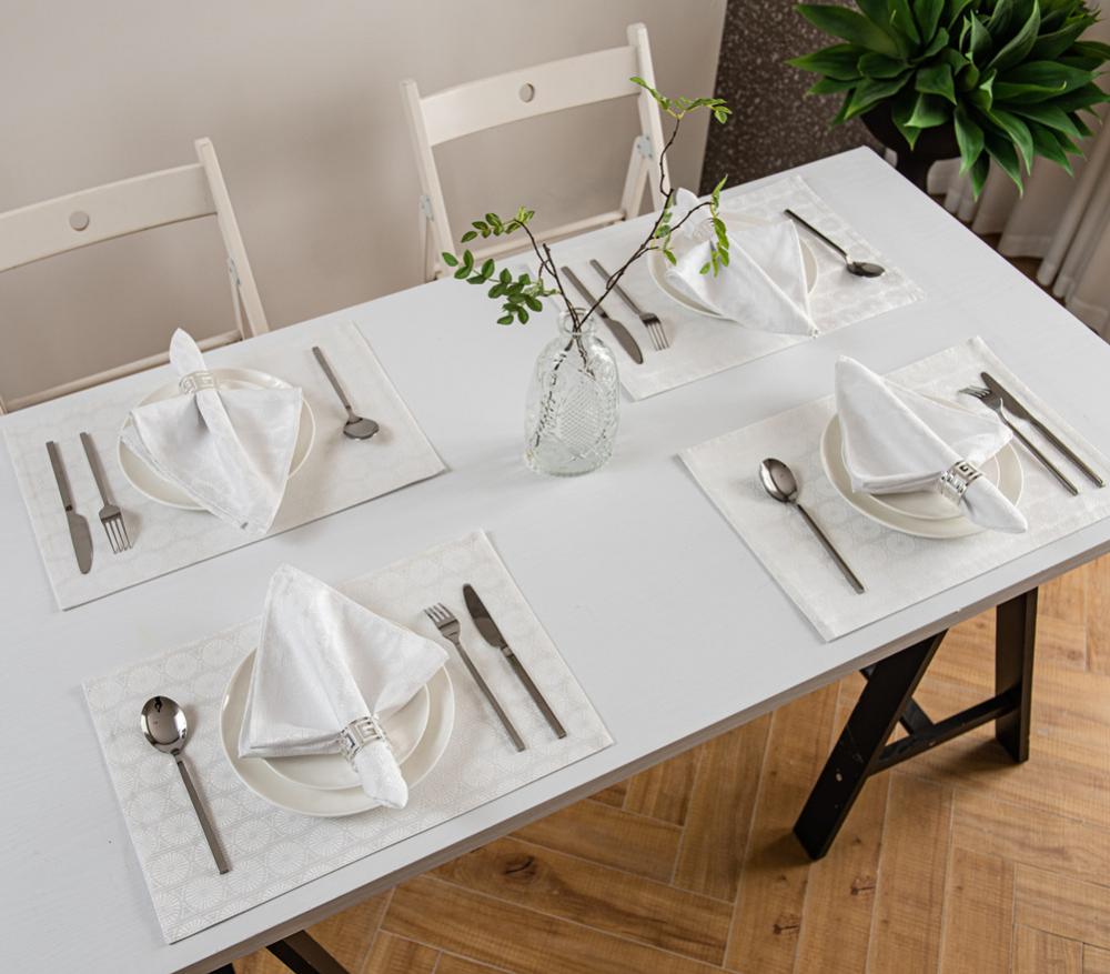 White Daisy Placemat