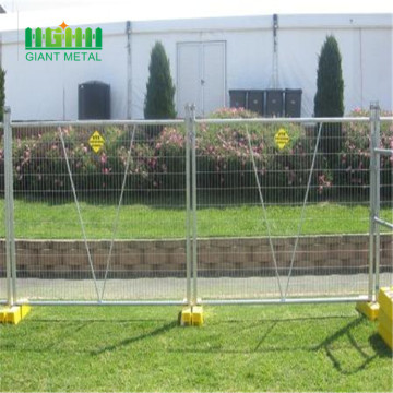 Easy assembled temporary fence