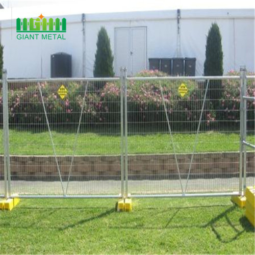 Temporary construction fence panels