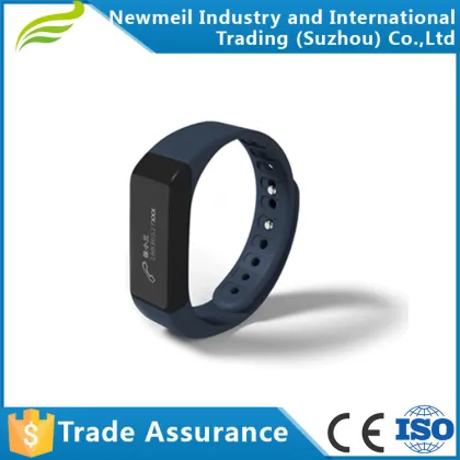 Smart pedometer bracelet
