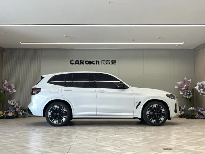 BMW iX3 2022 Innovation Leading model