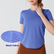 夏のメッシュ通気性女性は、馬術のTシャツを着ています