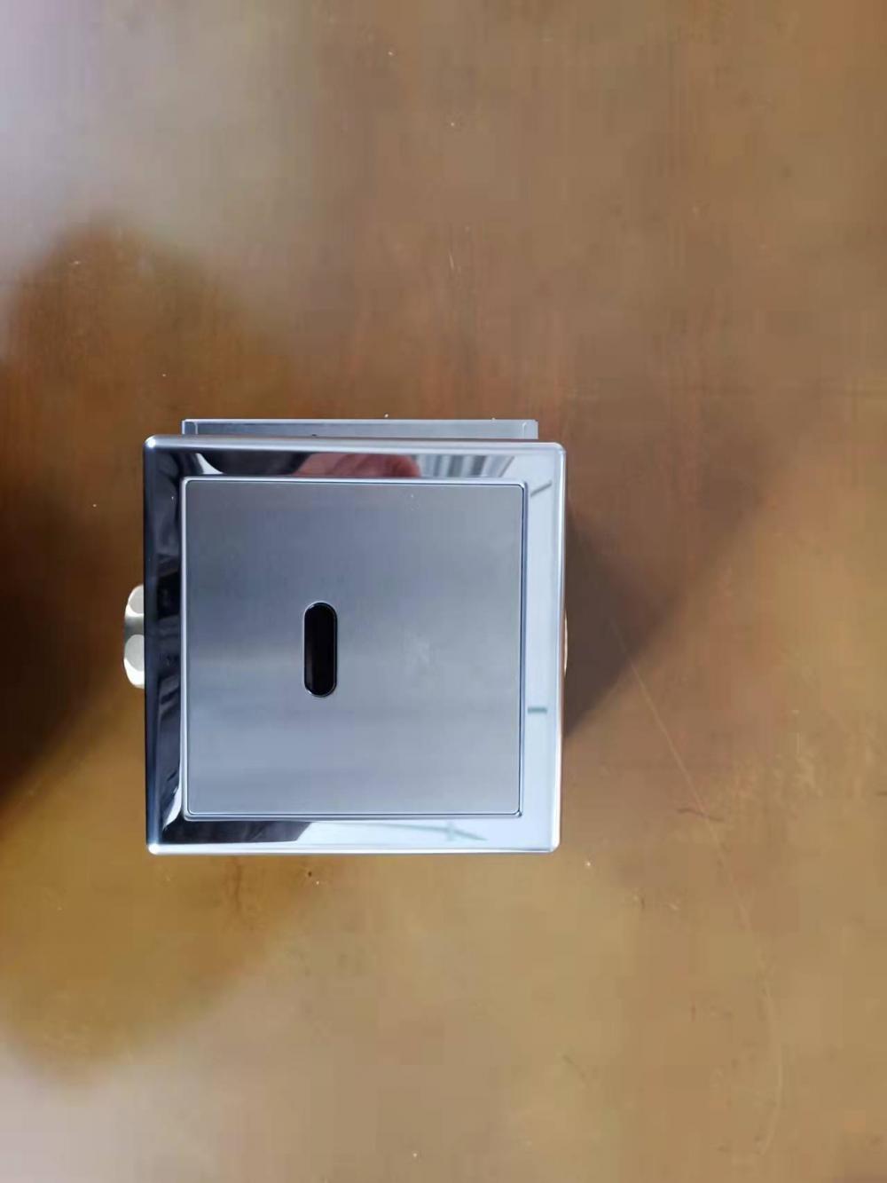 Electronic Flush Valve Commercial Automatic Toilet Flusher, High