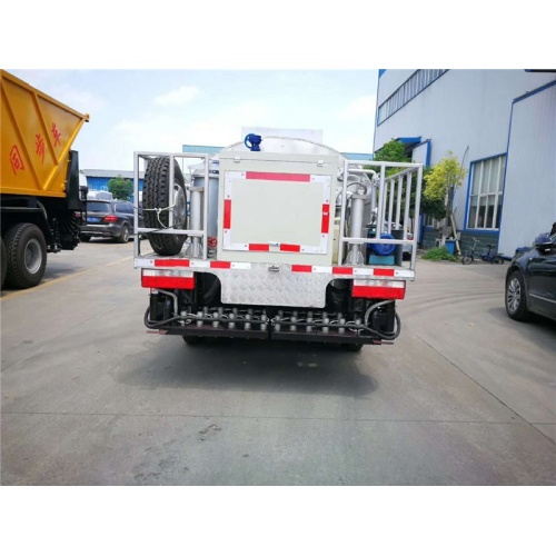 Camion de distribution d&#39;asphalte/bitume Dongfeng EQ5100GLQ3