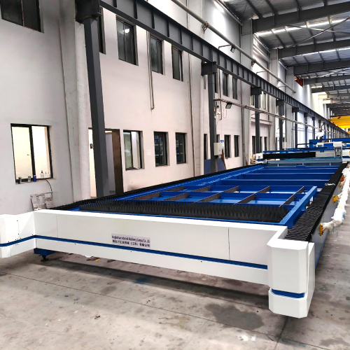 Macchina da taglio laser a fibra di grande formato serie H 6020