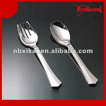 Plastic travel cutlery set