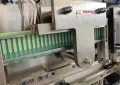 Penjualan panas plastik cairan pembentuk mengisi mesin penyegel