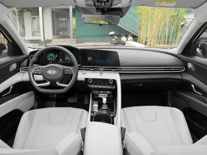 2024 Hyundai Elantra Sedan 1.5L CVT GLS: New and Used Cars at Low Prices in China