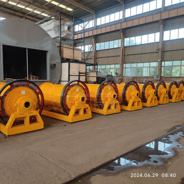 Mill à billes 900x1800 pour équipement de broyage en or et en cuivre vendu au Soudan