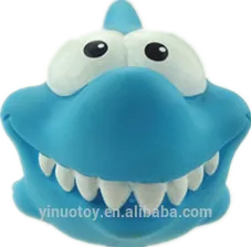 Eco-friendly vinyl animal toys plastic water spary toys PVC