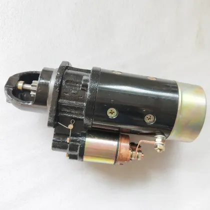 Auto Cummins Engine Parts 6BT Starter Motor 4935789