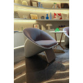 Silla de salón curva acogedora moderna