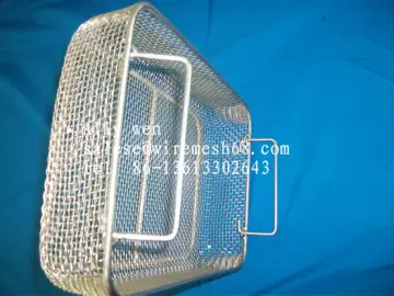 Accessories cleaning basket