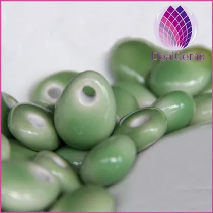 Imitation jade teardrop pendant Jade green ceramic water droplets