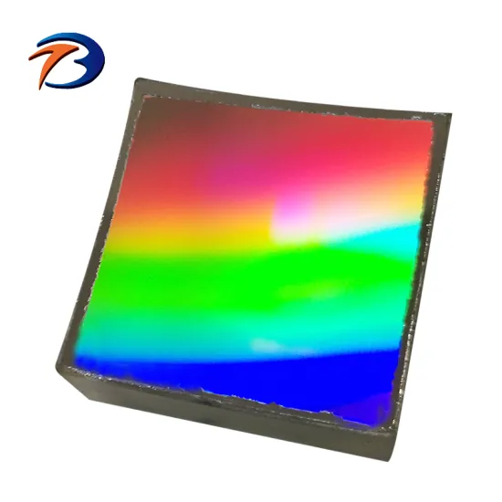 Holographic Diffraction Grating for Flat-Field Spectrometers and Concave Gratings for Spectrophotometers