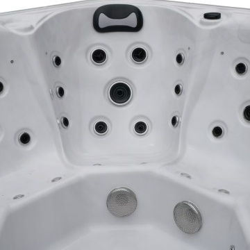 7-8 Person whirlpool backyard hot tub