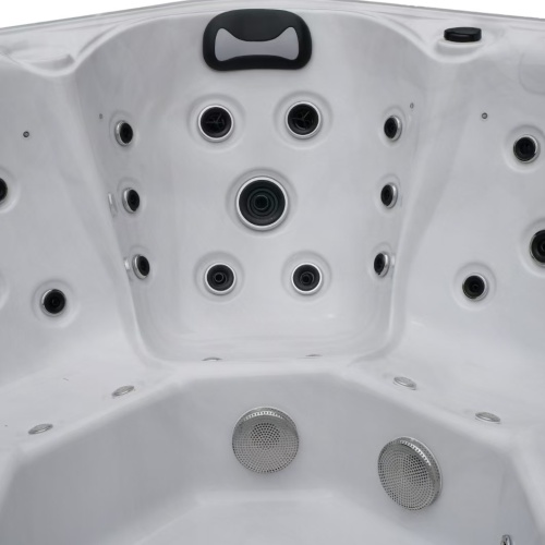 7-8 Person whirlpool backyard hot tub