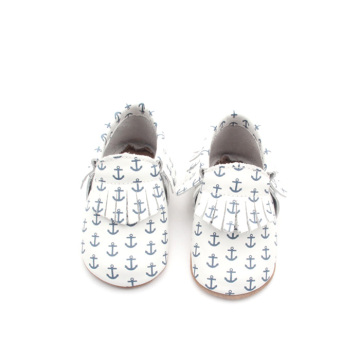 Fashion Shoes New Born Baby Moccasins in Buck