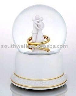 [super deal]polyresin gifts &amp;polyresin people figurine(wedding gifts valentine present  water globe)