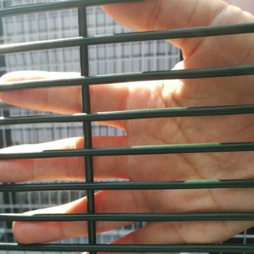 2D Type 358 High Security Welded Mesh Fence
