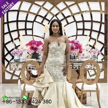 Foshan Factory Wedding Decoration Stage Materials: Acrylic Backdrop Frames with Flowers