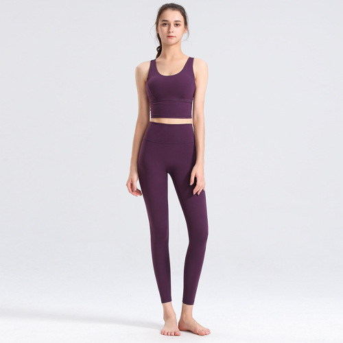 Yoga define roupas de cor sólida