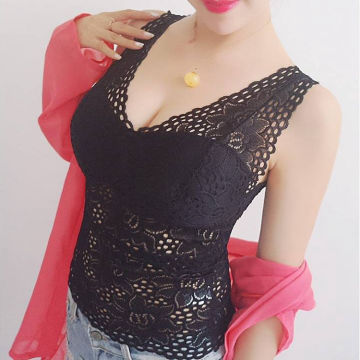 Plus Size Lace V-neck Spaghetti Strap Camisole-Shirt