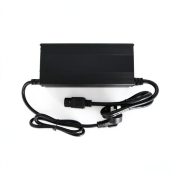 8-12AFast High Power E-rickshaw Charger